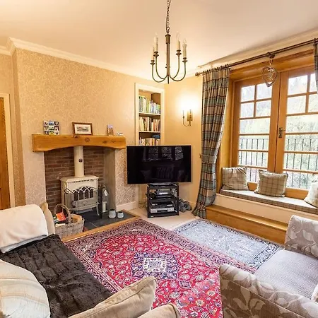 度假居 Station - Unique With River Flowing Through Garden